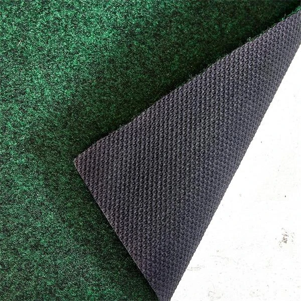 Longridge Par 3 Deluxe Putting Green 3' X 9' Green - Image 2